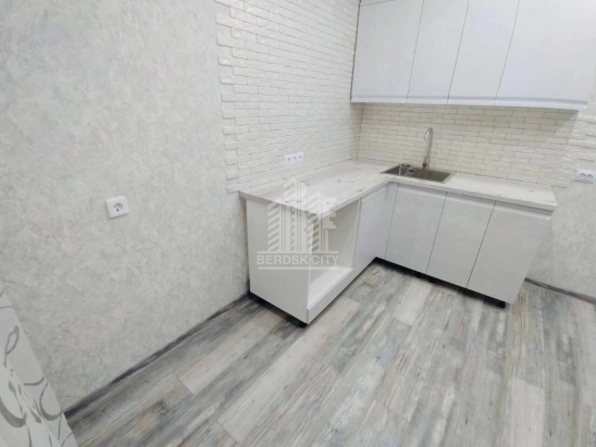 Продам 2-ю квартиру ул. Солнечная д. 38